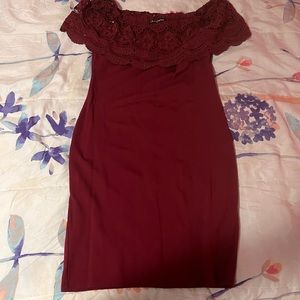 Off the Shoulder Dress Burgundy / wine